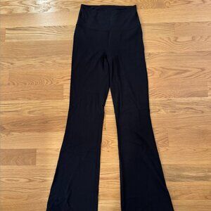 Lululemon Groove Super-High-Rise Flared Pant *Nulu in Black Size 6